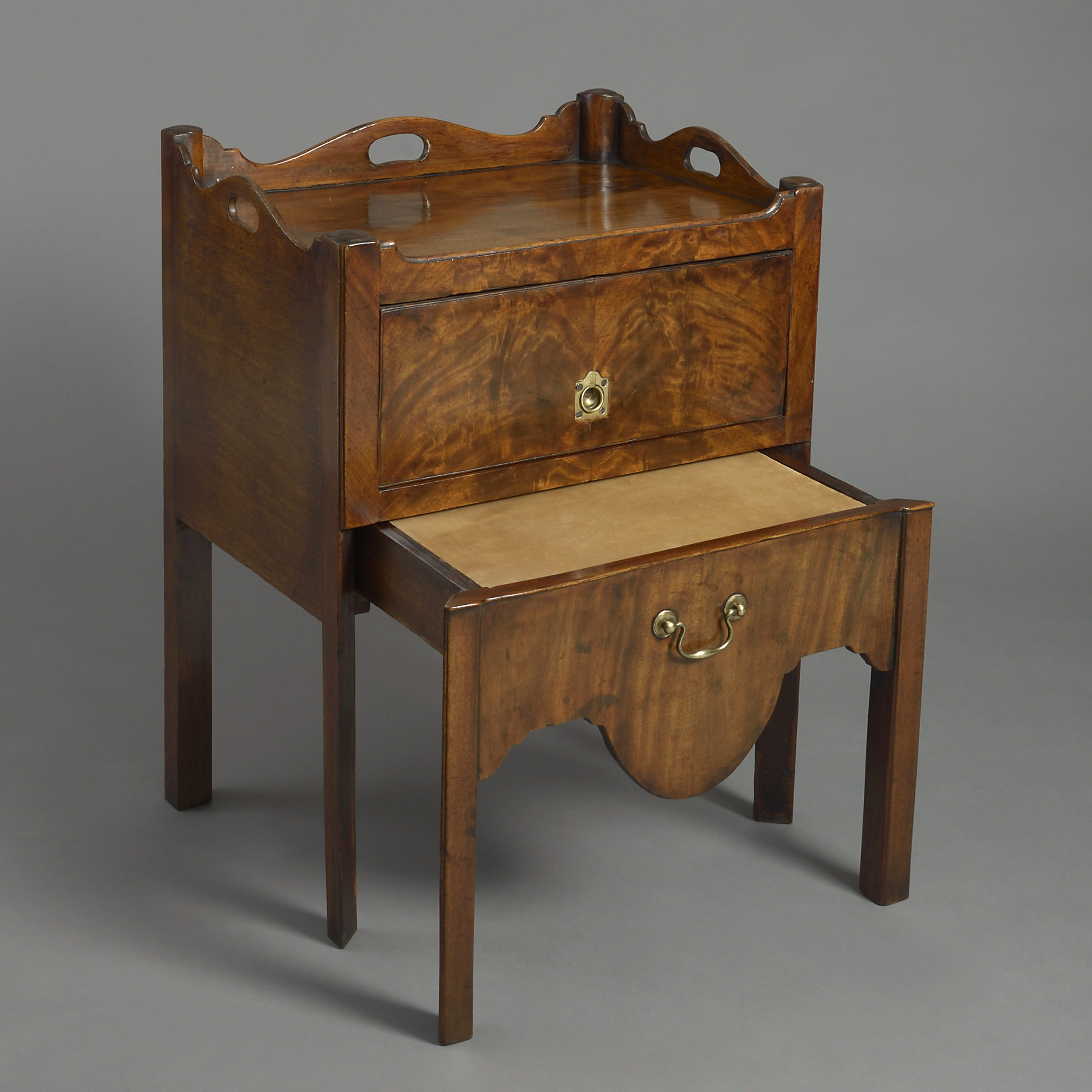 An 18th Century Pair of Mahogany Bedside Cabinets