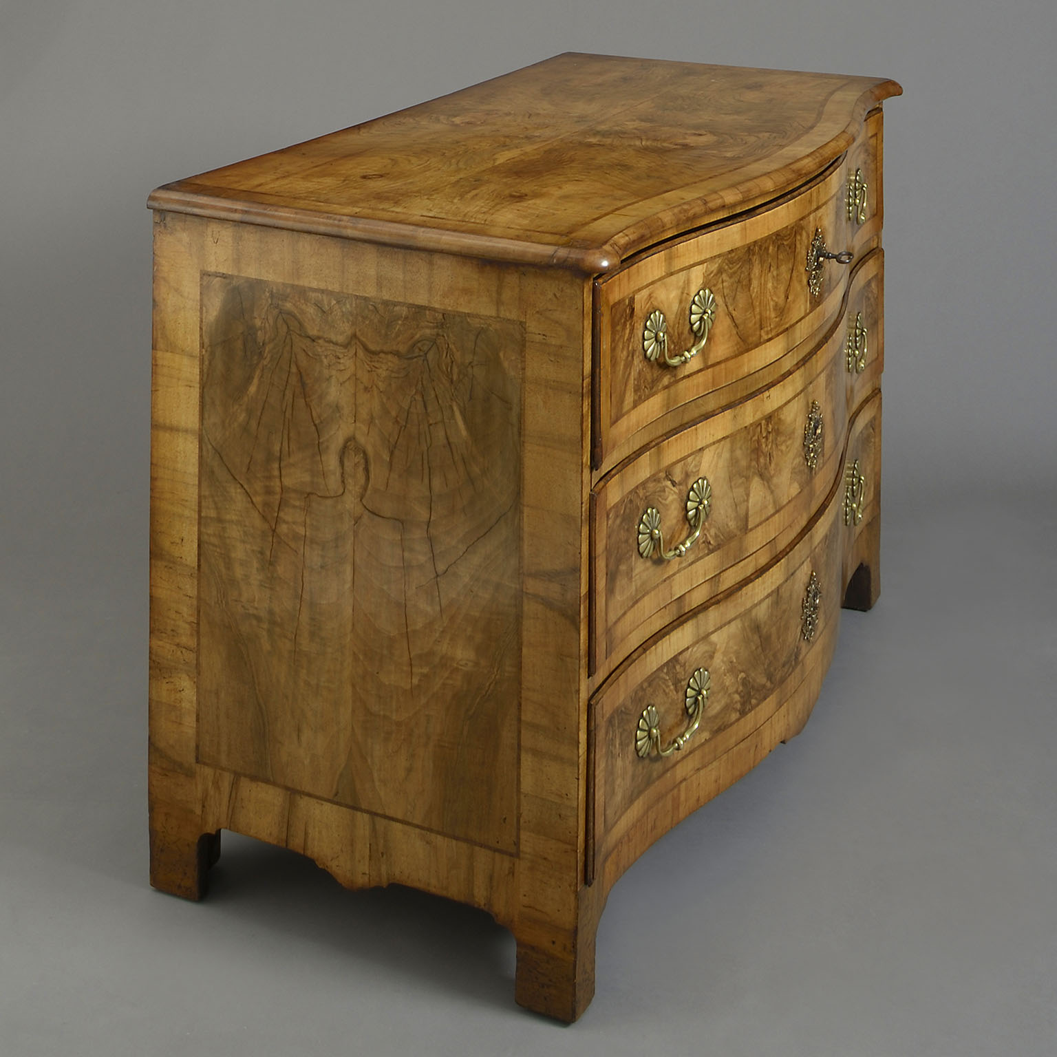 Serpentine Commode